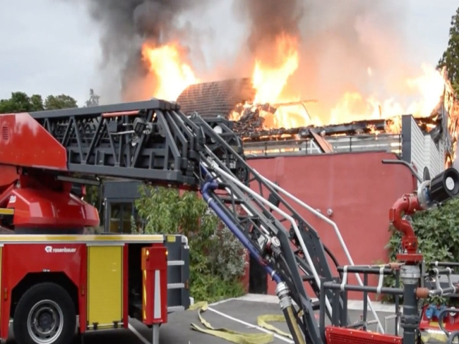 Incêndio em casa de repouso deixa 9 mortos e 2 desaparecidos na França