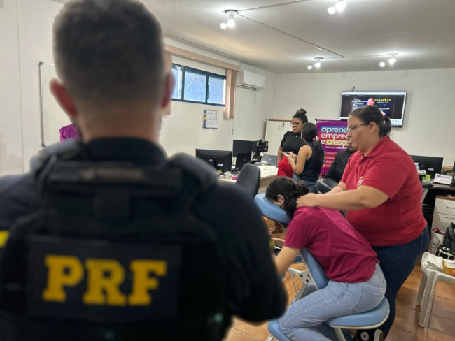 Em Rondônia, PRF realiza ação em respeito ao dia Internacional da Mulher — Polícia Rodoviária Federal